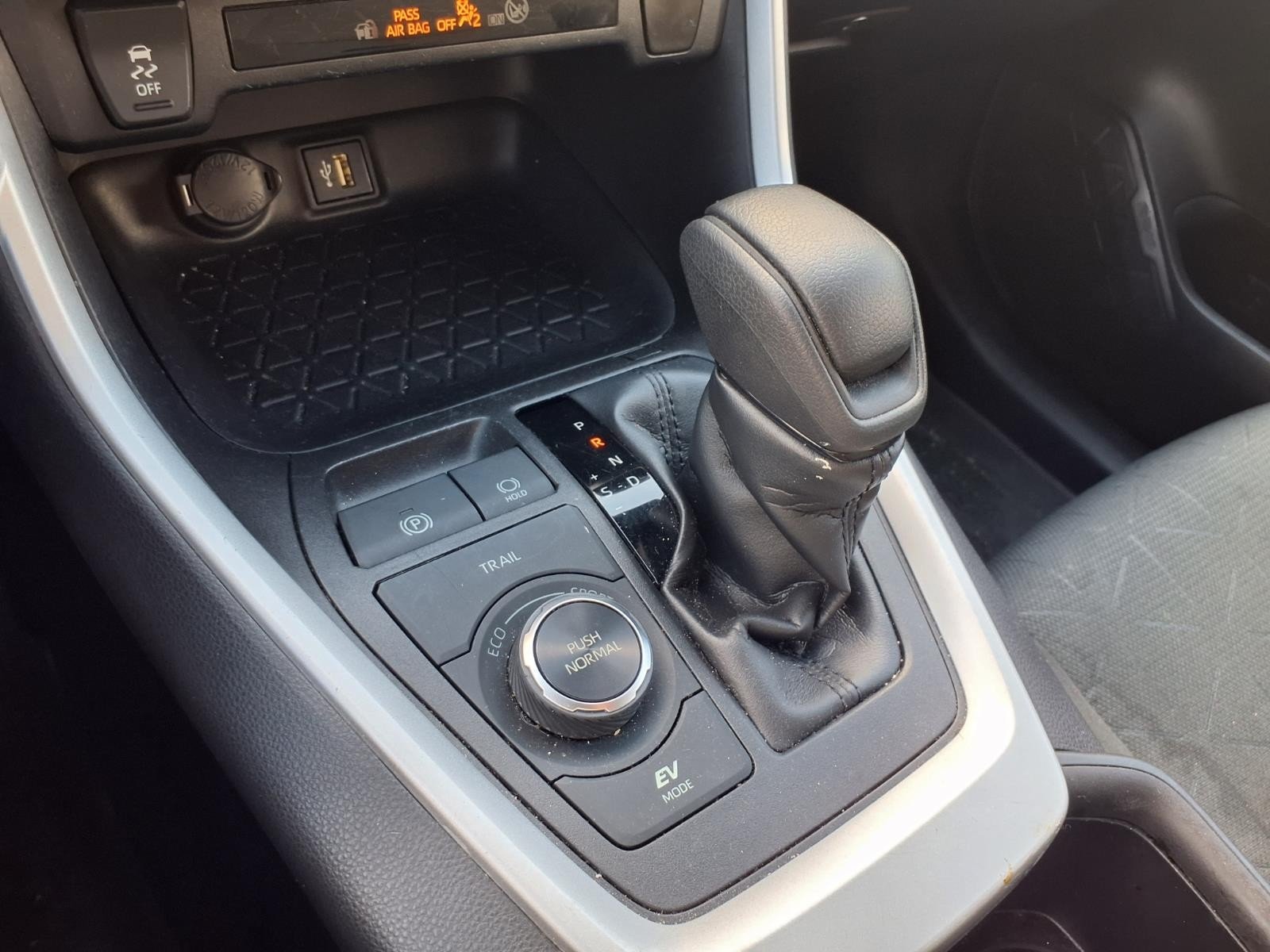 2023 Toyota RAV4 Woodland Edition - Photo 25