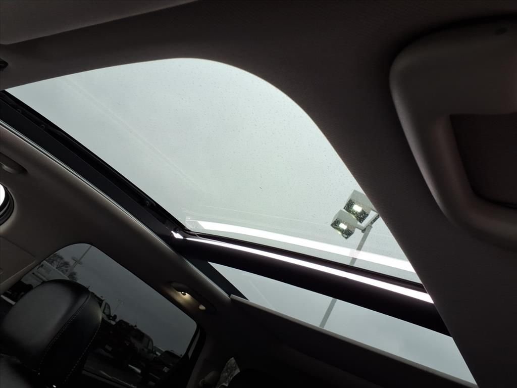 2022 KIA SORENTO - Image 9