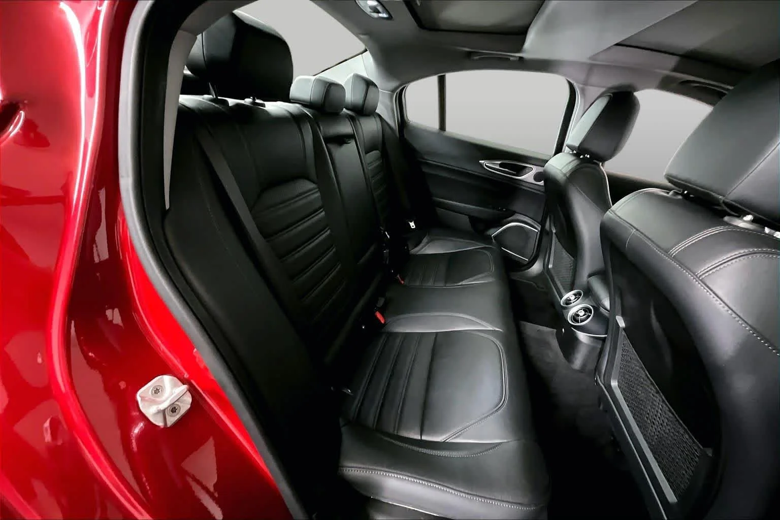 Used 2018 Alfa Rosso Alfa Romeo Ti Sport image 20