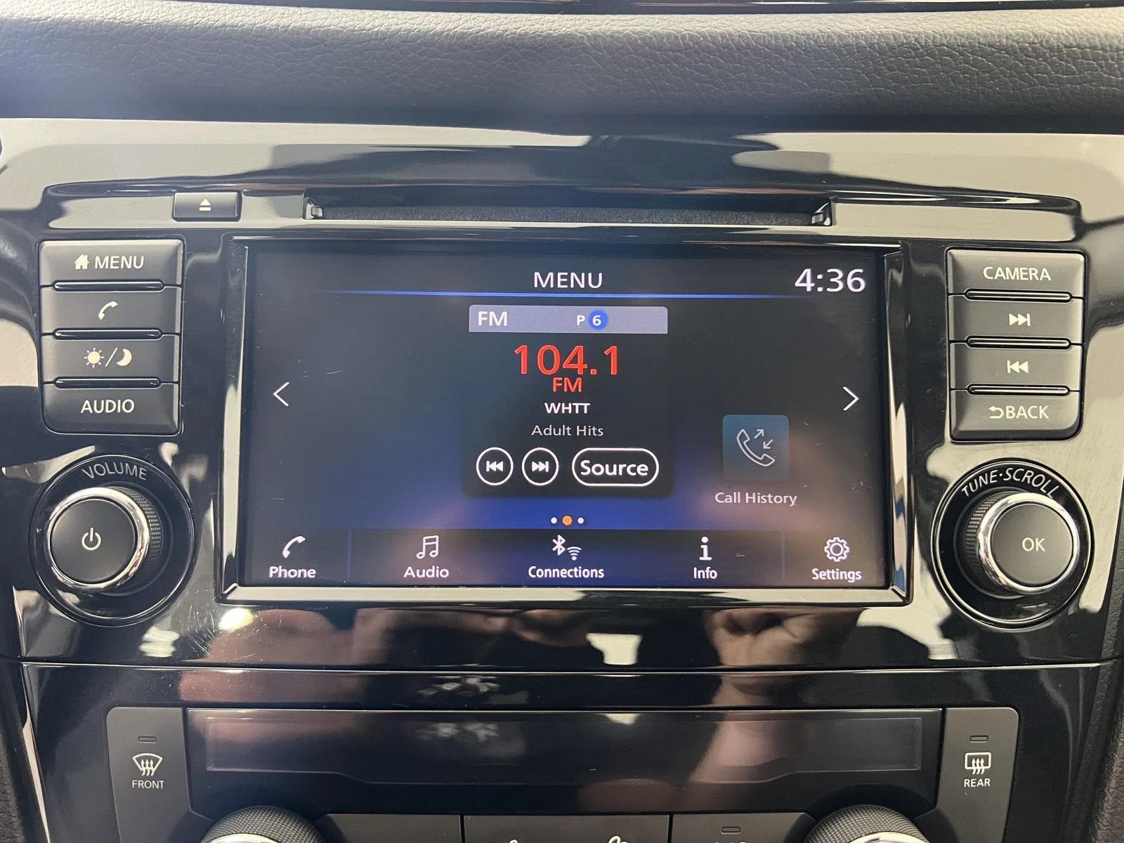 Used 2022 Gun Metallic Nissan SV image 19