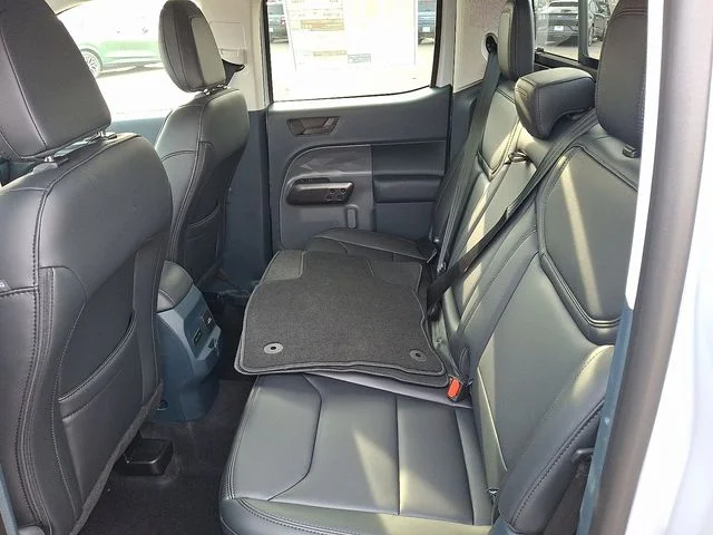 2025 Ford Maverick Lariat - Photo 6