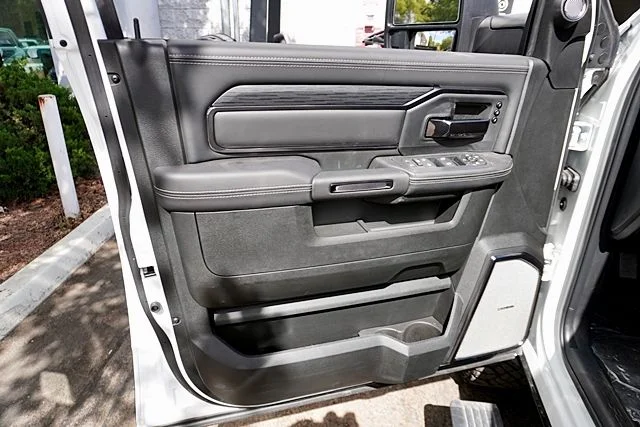 New 2026 Bright White Clear-Coat Exterior Paint RAM Rebel image 31