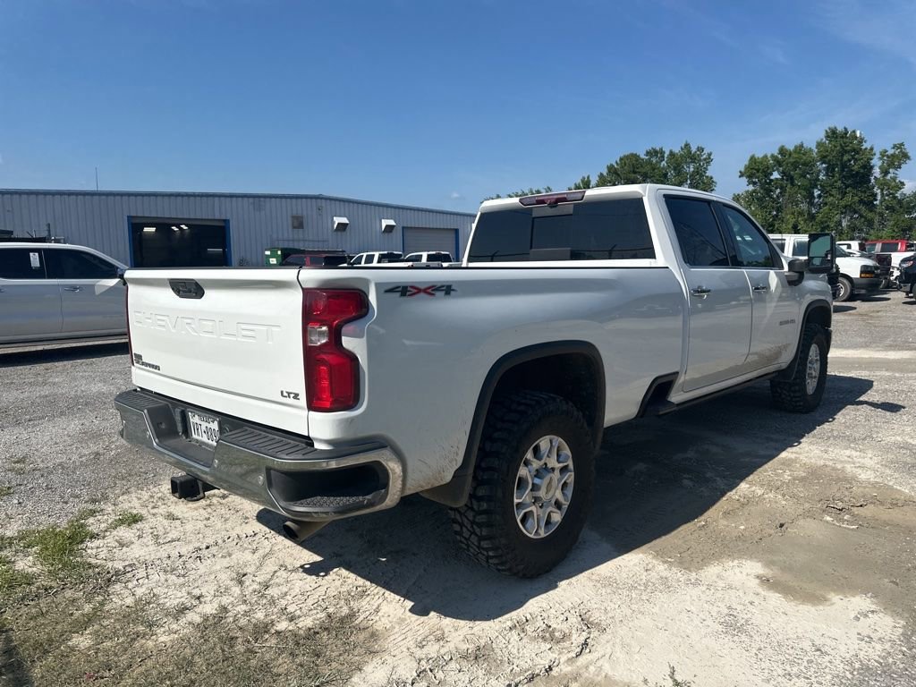 Used 2024 Summit White Chevrolet LTZ image 7