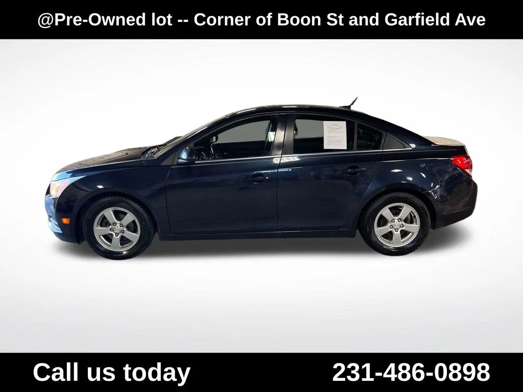 Used 2014 Chevrolet Cruze 1LT with VIN 1G1PC5SB4E7425293 for sale in Traverse City, MI