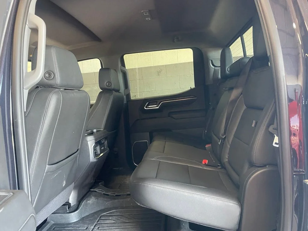 Used 2024 Silver GMC SLT image 16