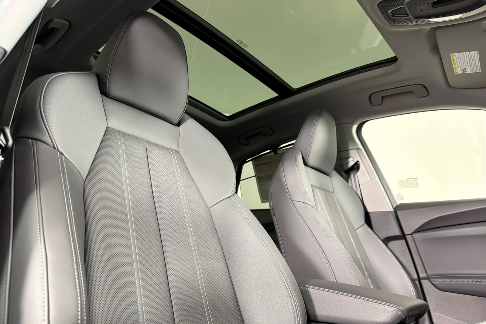 New 2025 Daytona Gray Pearl Effect Audi Premium Plus 2.0 TFSI quattro image 16