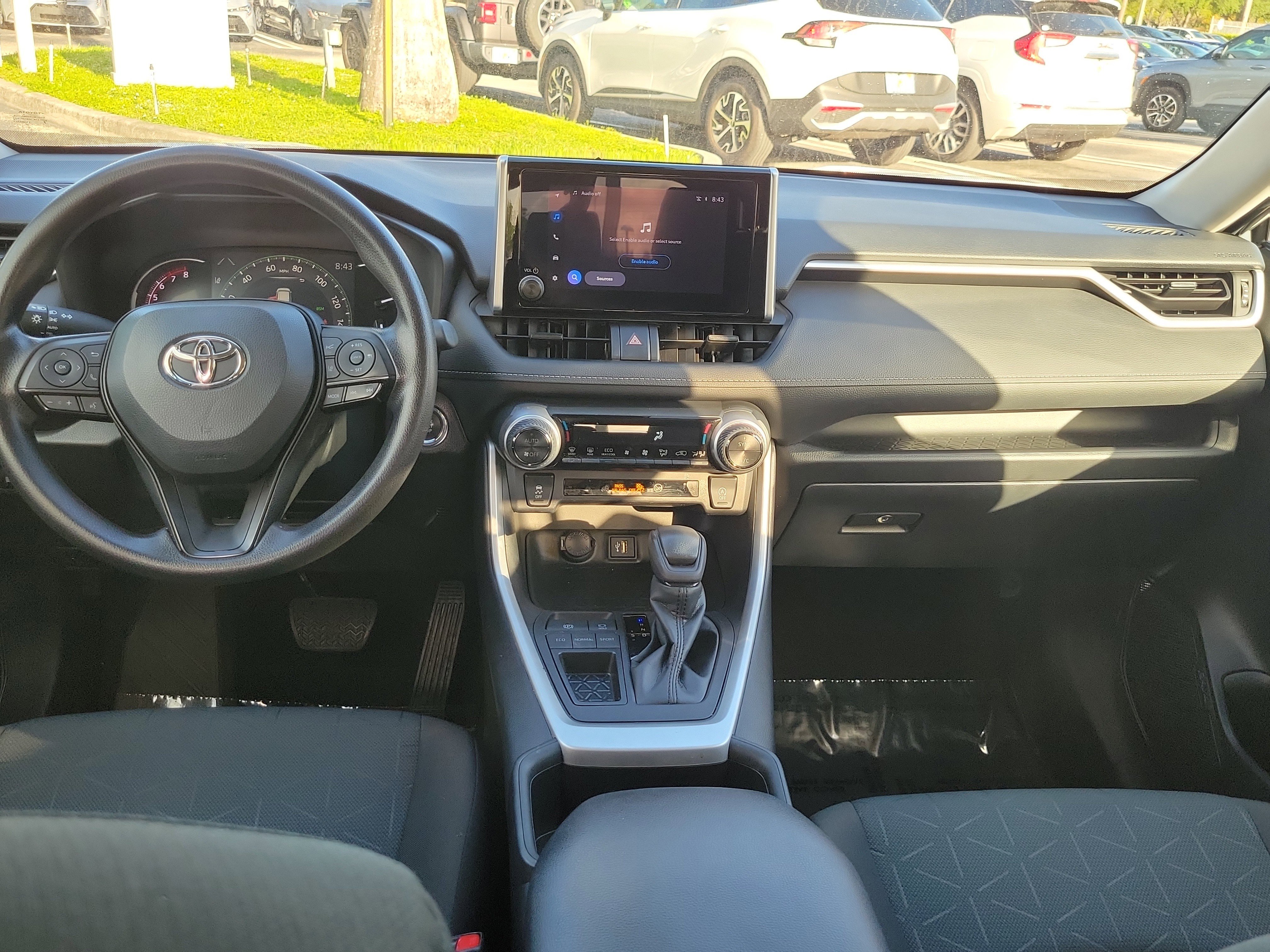 Used 2023 White Toyota XLE image 10