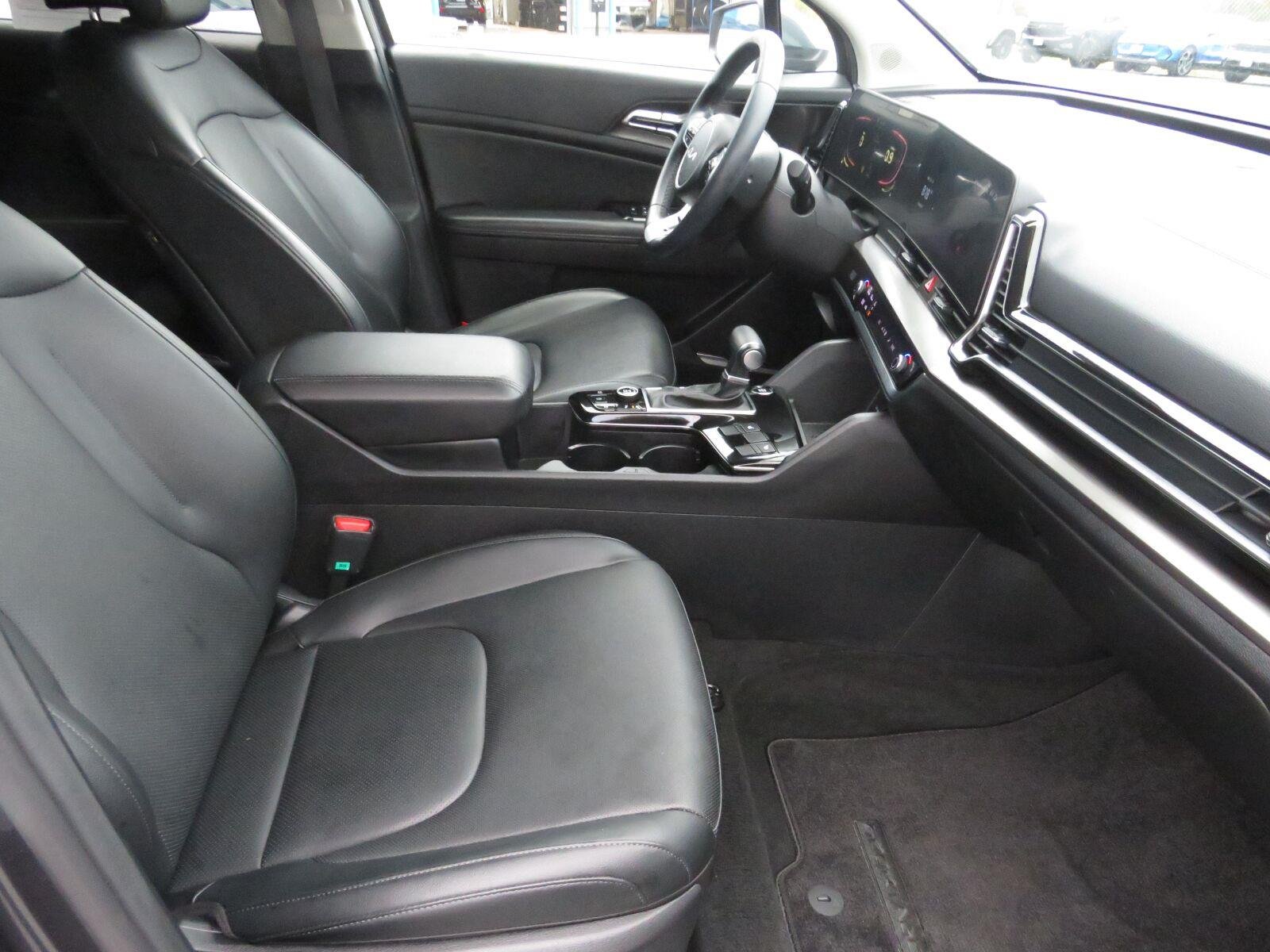 Used 2024 Gravity Gray Kia EX image 20