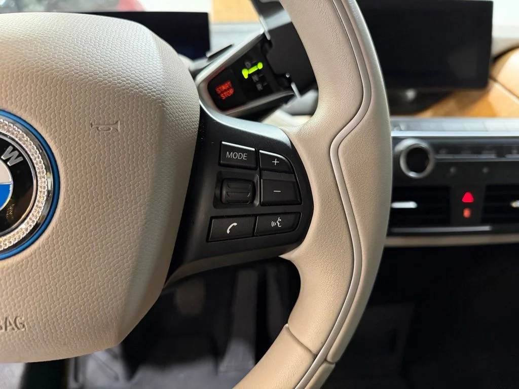 Used 2016 White BMW with Range Extender image 14
