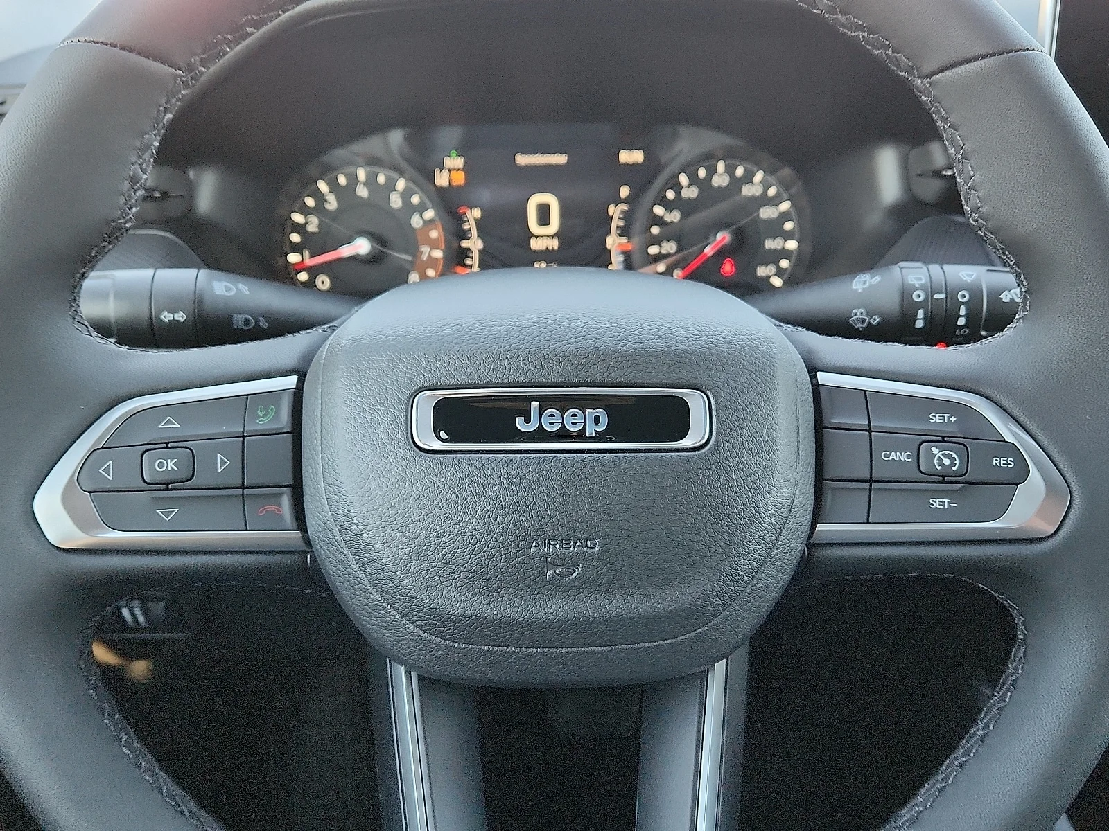 New 2026 White Jeep LATITUDE ALTITUDE 4X4 image 19