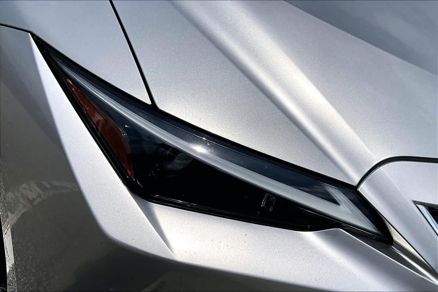 Used 2021 Atomic Silver Lexus  image 55