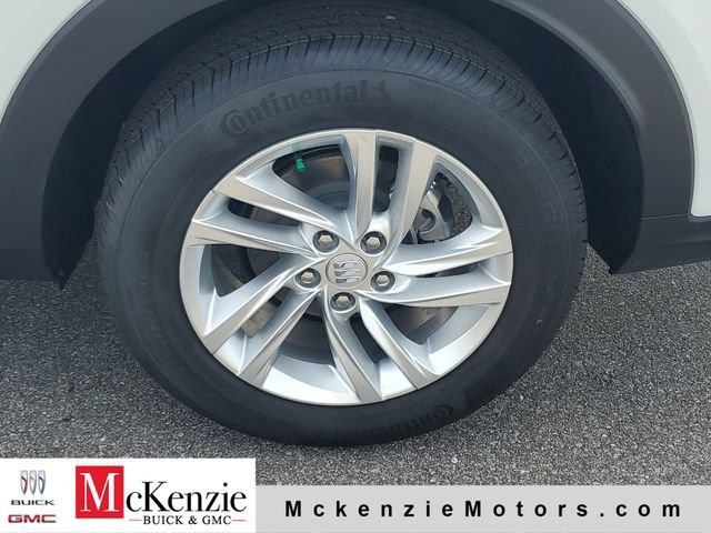 New 2026 Summit White Buick Preferred image 28