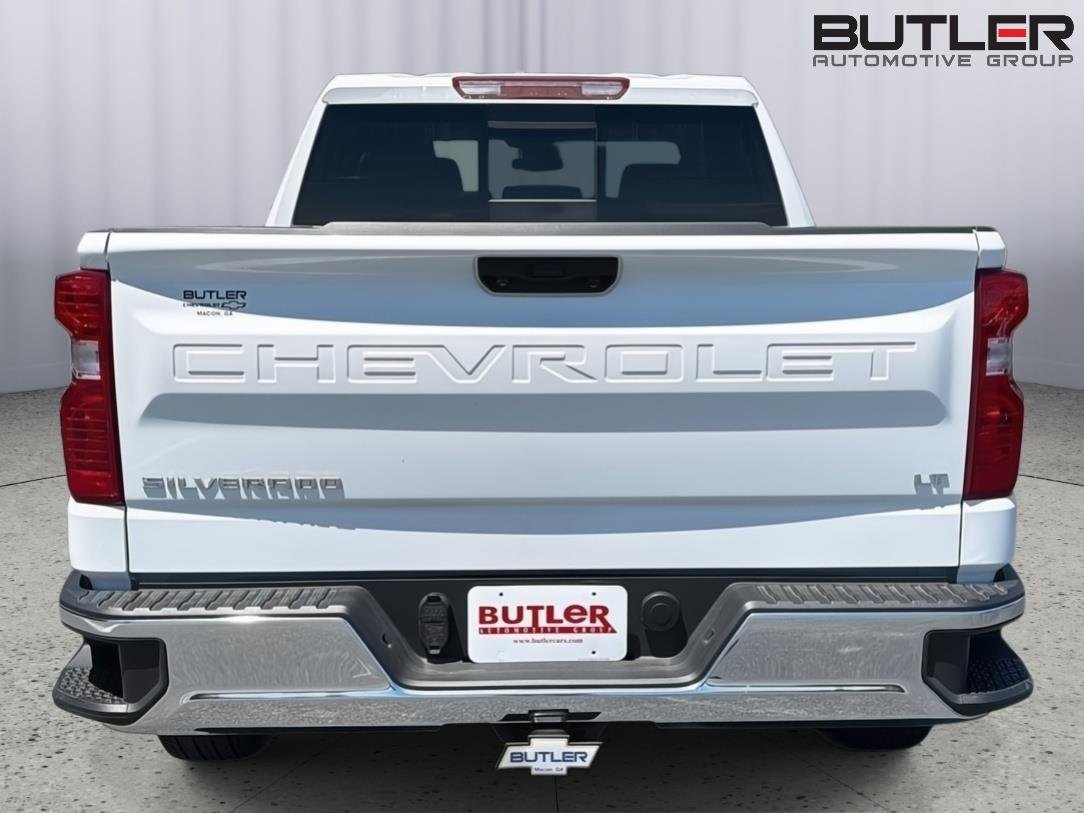 Used 2025 Summit White Chevrolet LT image 5