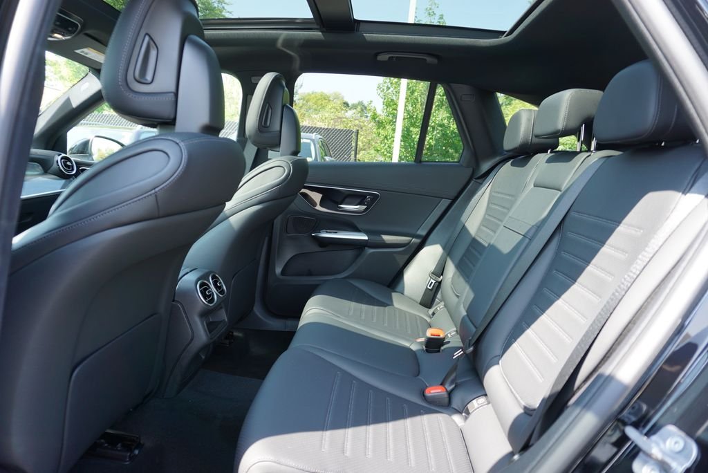 New 2026 Black Mercedes-Benz GLC 300 image 21