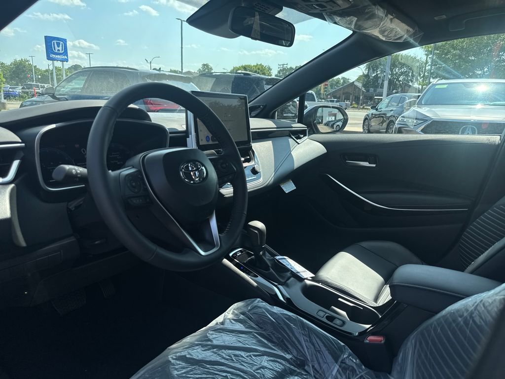 New 2026 Classic Silver Metallic with Midnight Black Metallic roof Toyota XSE image 13