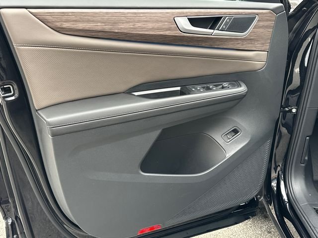 New 2026 Black Volkswagen 2.0T SEL image 10