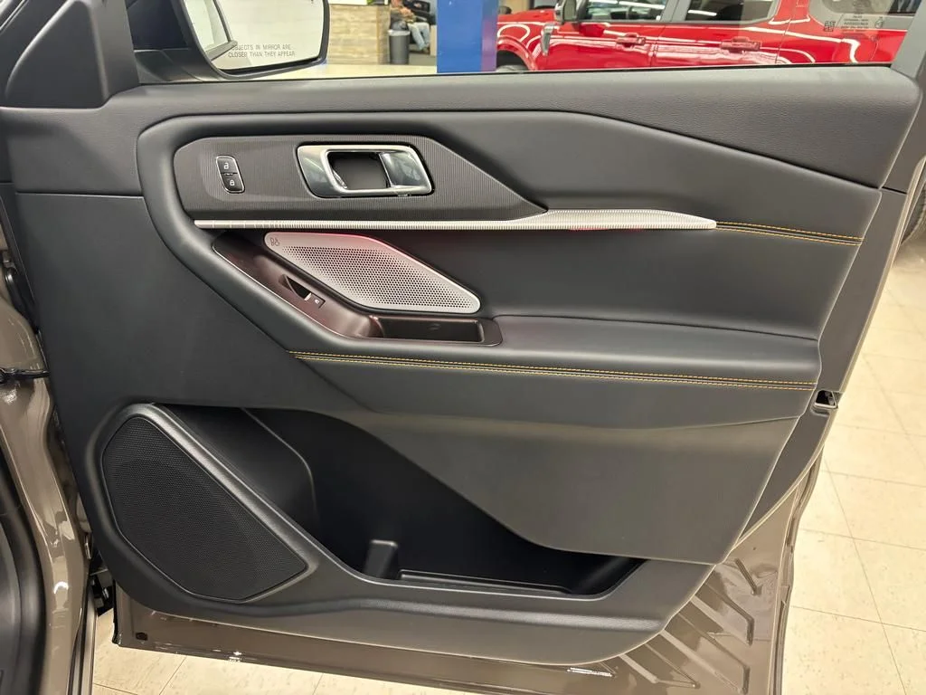 New 2026 Marsh Gray Ford Tremor® image 16