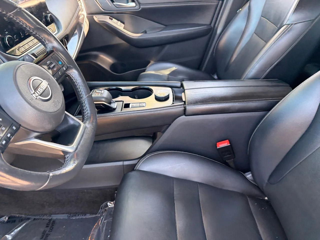Used 2023 Super Black Nissan SL image 16
