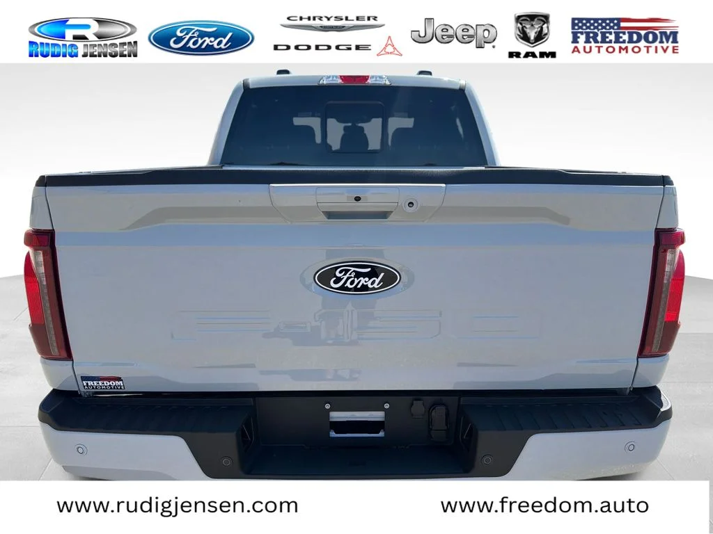 New 2026 Gray Ford Lariat image 4