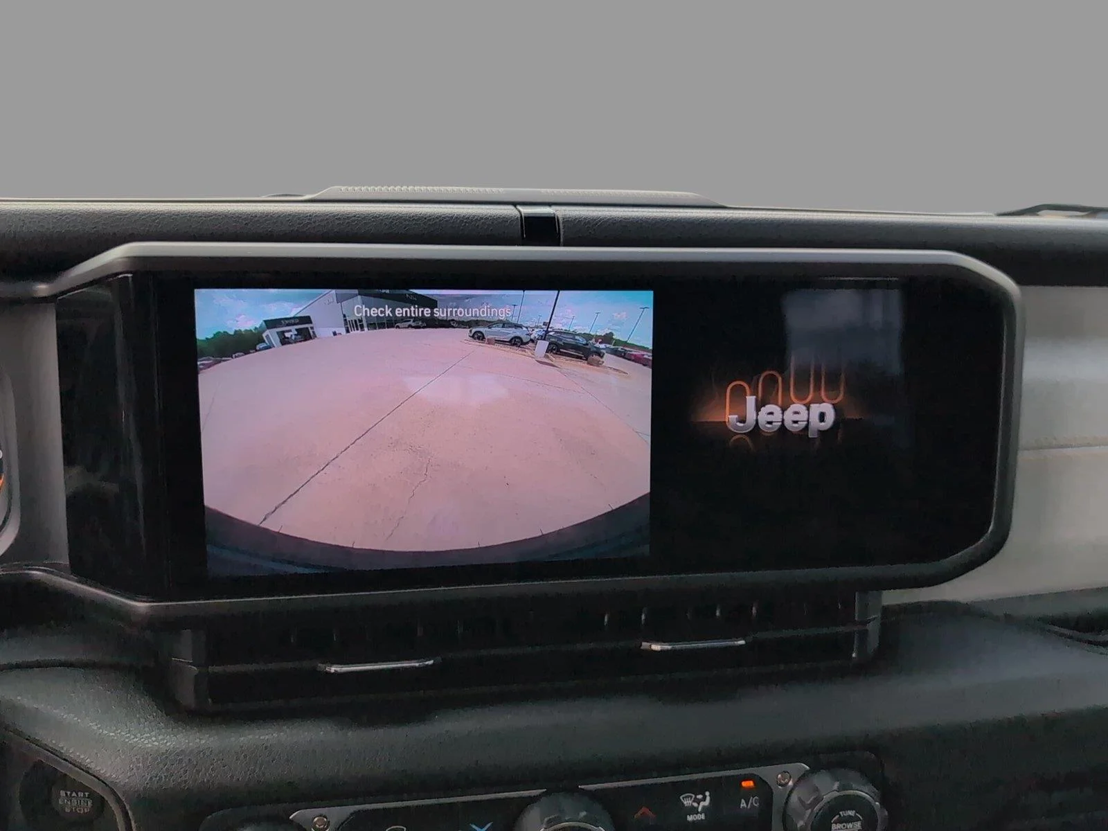 Used 2025 Joose Jeep Sport image 22