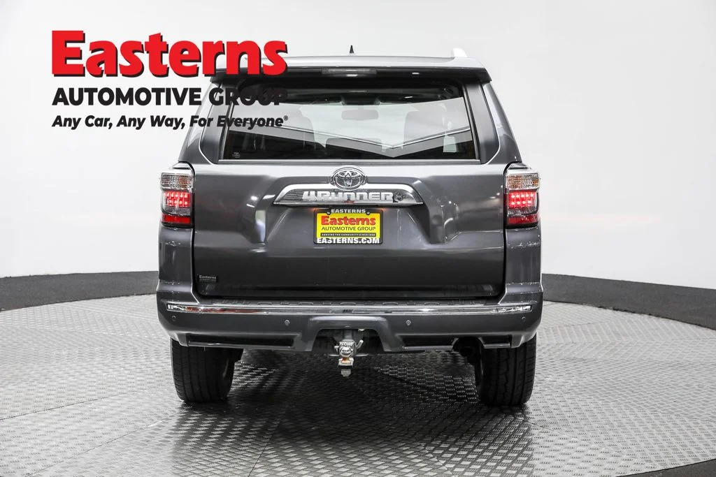 Used 2015 Gray Toyota Limited image 68