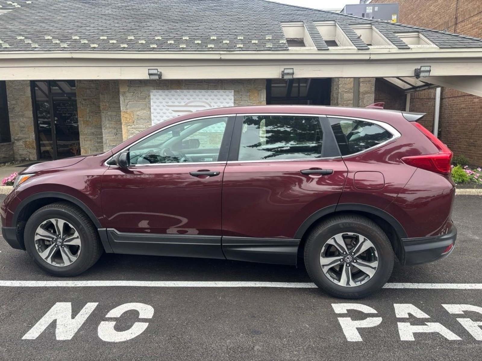 Certified Used 2018 Basque Red Pearl II Honda LX image 8