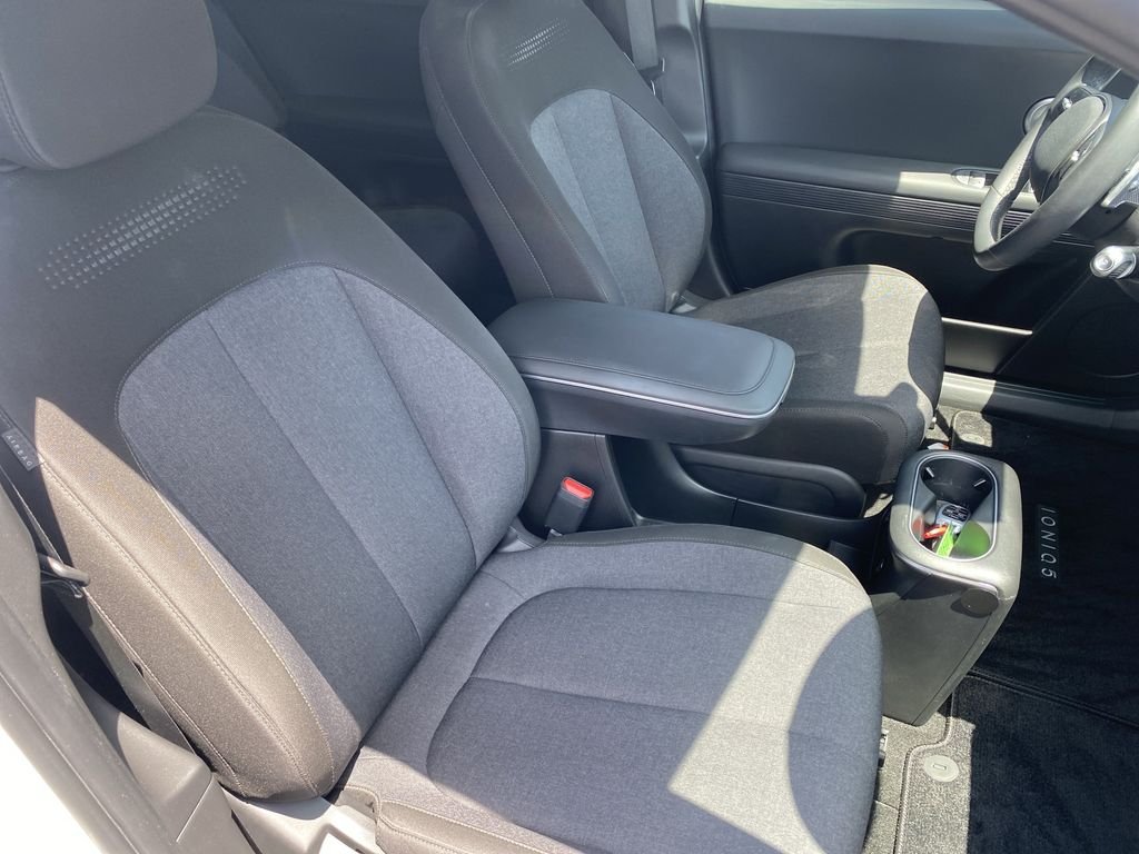 2023 Hyundai IONIQ 5 SE - Photo 32