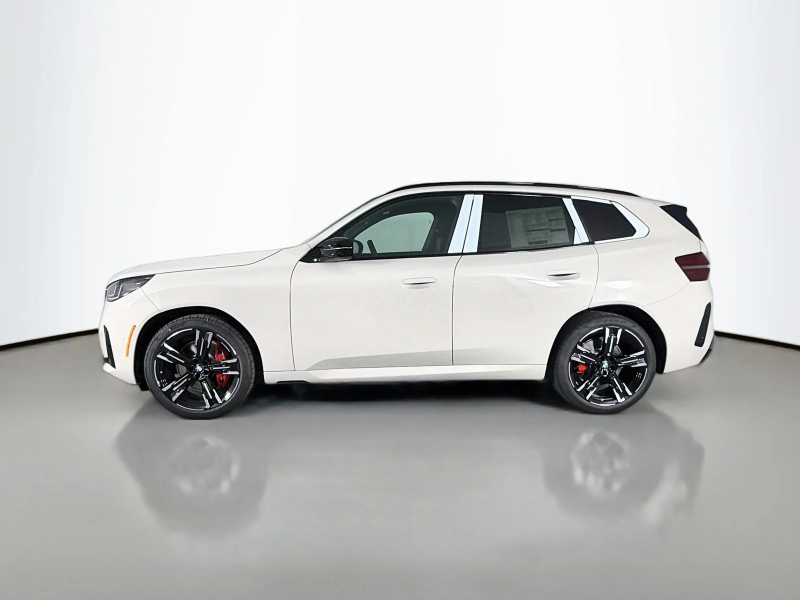 New 2026 Dune Grey Metallic BMW M50 xDrive image 4