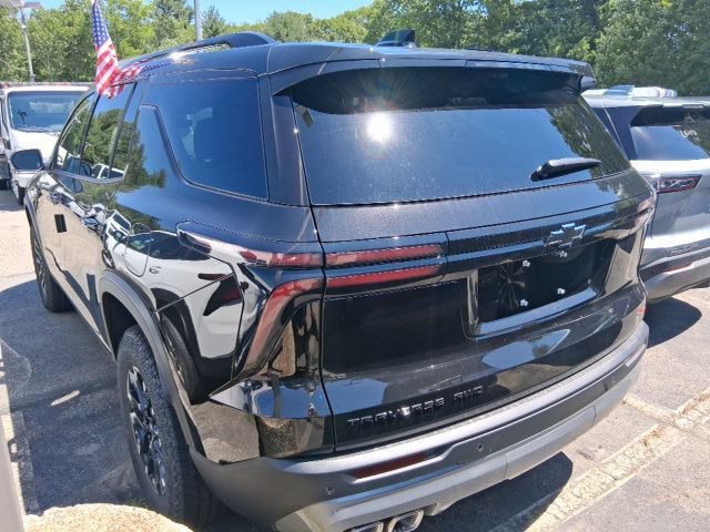 New 2026 Mosaic Black Metallic Chevrolet Z71 image 6