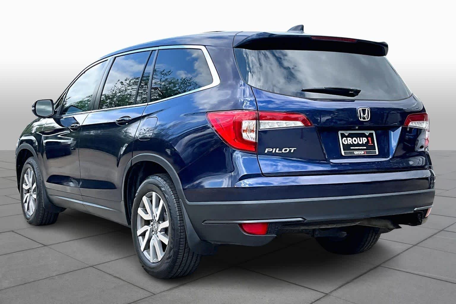 Used 2019 Obsidian Blue Pearl Honda EX-L image 21