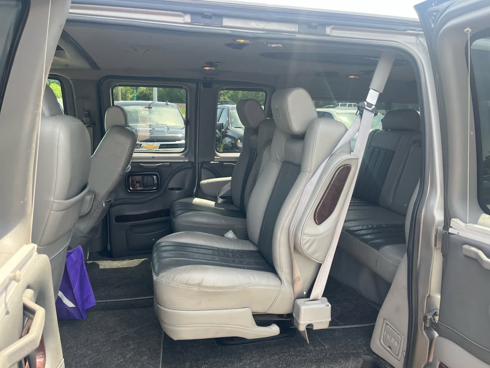 Used 2012 STEEL GRAY METALLIC GMC YF7 Upfitter image 7