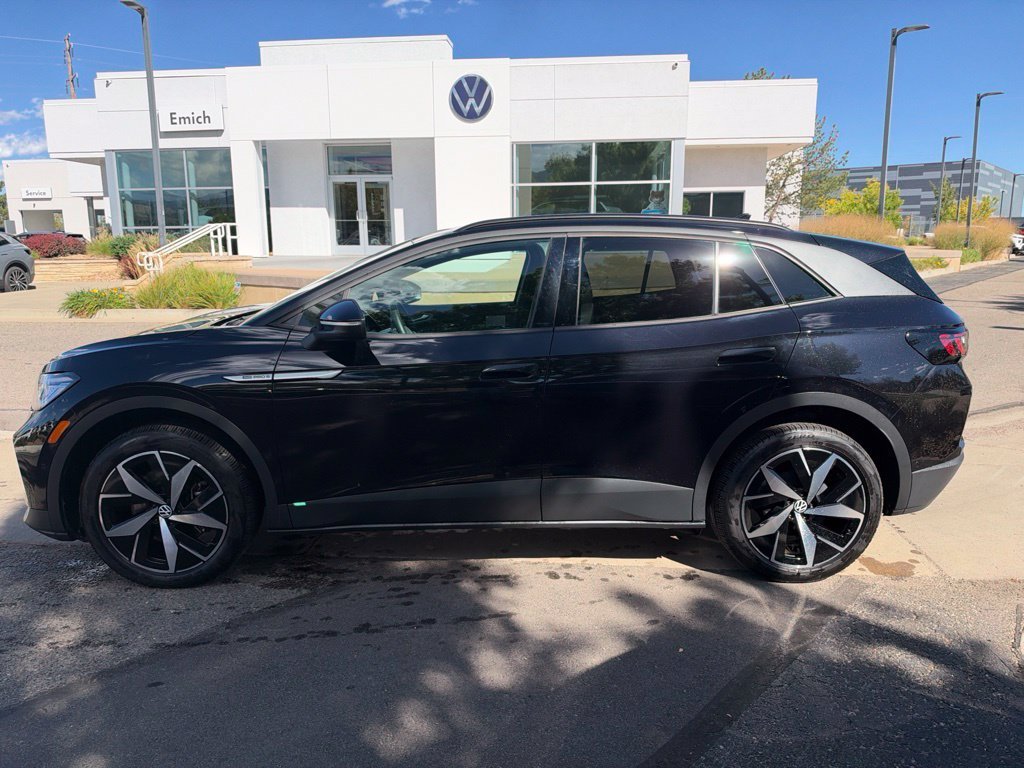 Certified Used 2023 Deep Black Pearl Volkswagen Pro S image 2