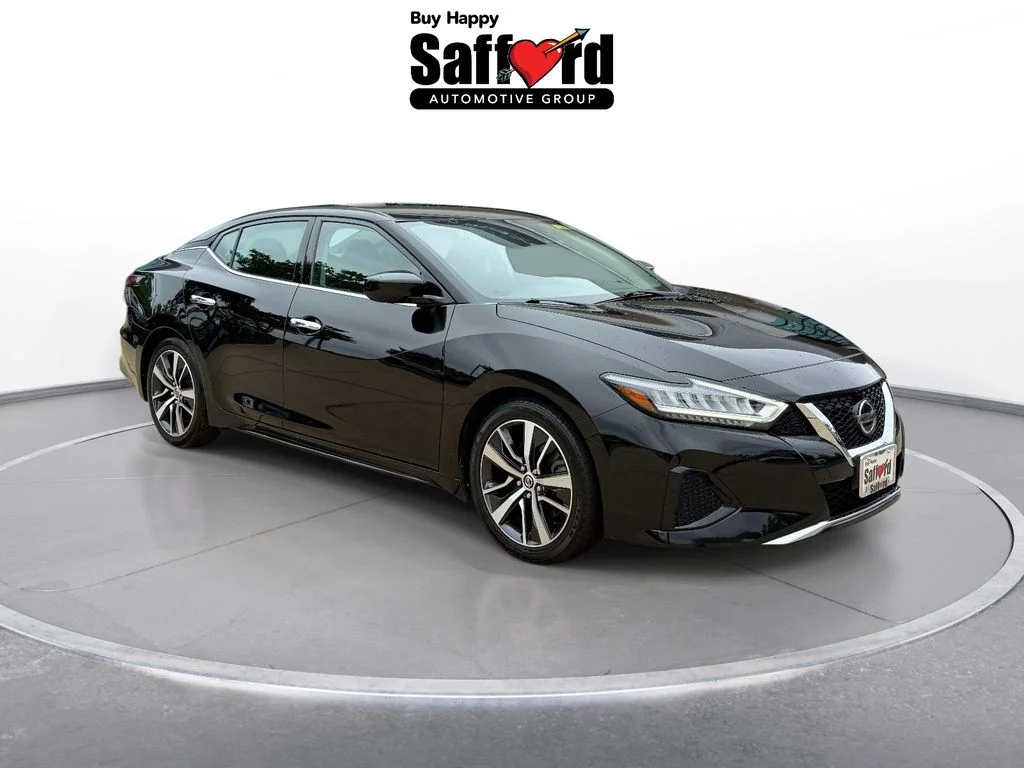 Used 2020 Black Nissan 3.5 S image 9