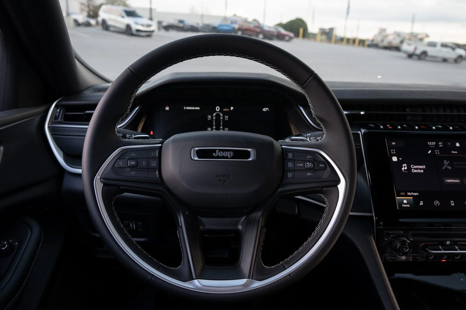 Used 2025 Black Jeep Laredo image 29