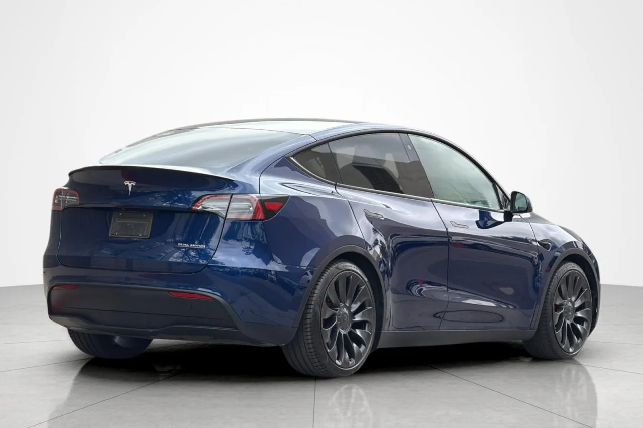 Used 2022 BLUE Tesla Performance image 5