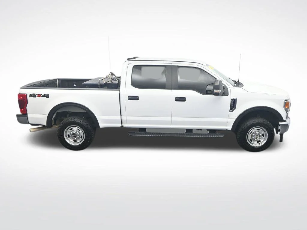 Used 2022 White Ford XL image 33