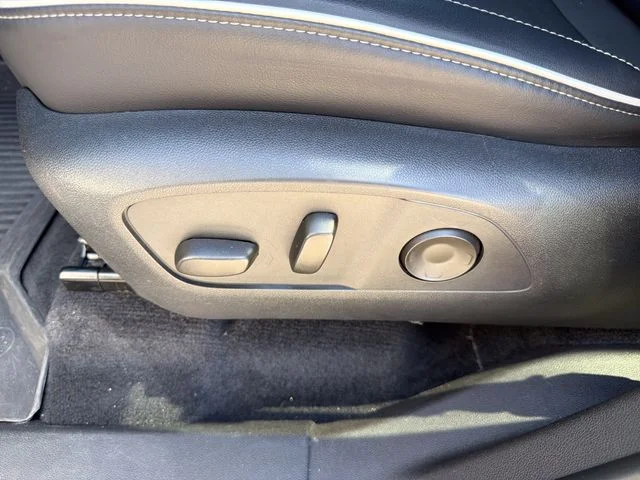 Used 2025 Blue Buick Preferred image 17