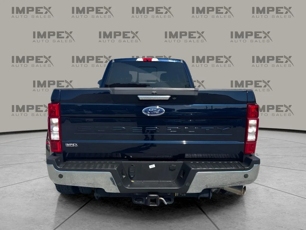 Used 2022 Blue Ford Lariat image 4