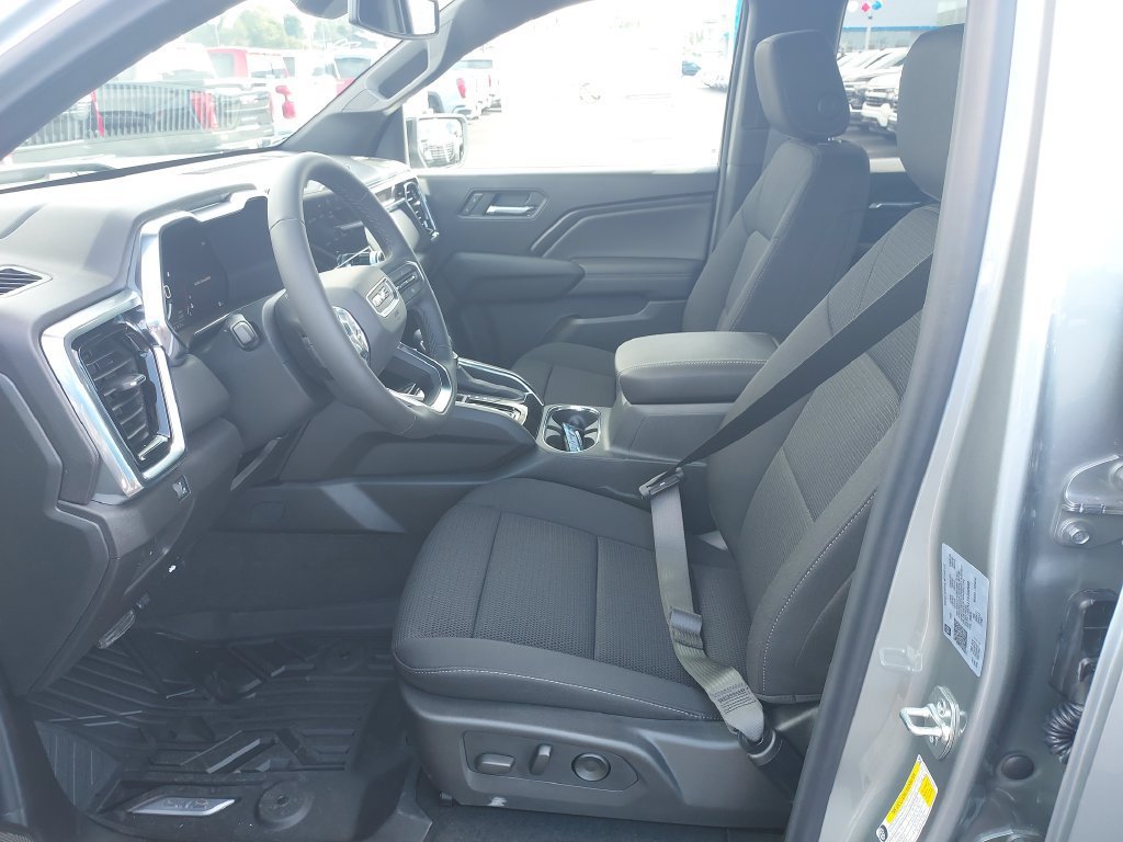 New 2026 Sterling Metallic GMC Elevation image 13