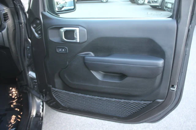 Used 2019 Gray Jeep Unlimited Sport S image 28