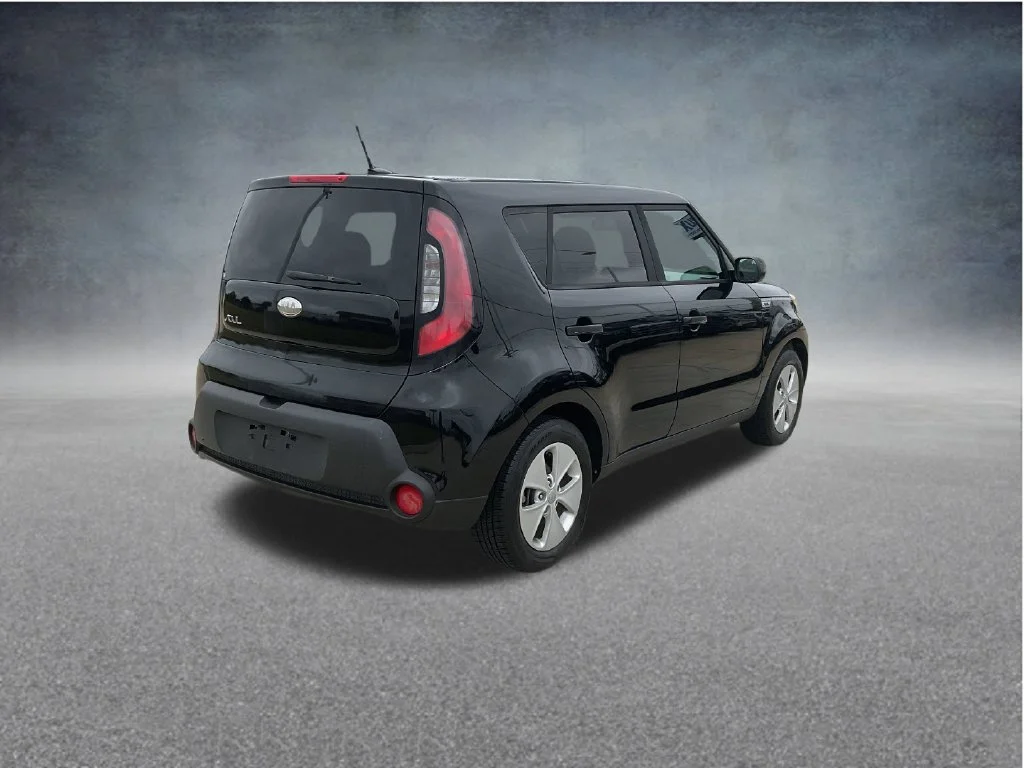 Used 2016 Black Kia Base image 7