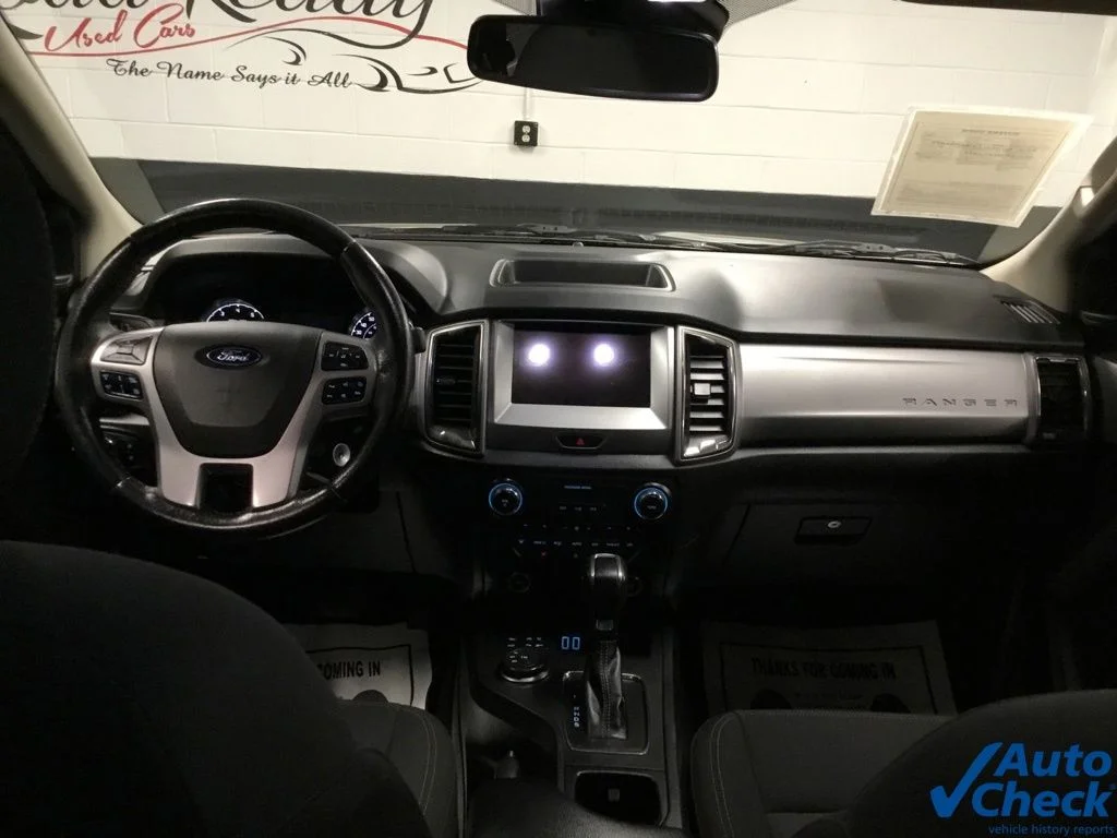 Used 2019 Black Ford XLT image 32