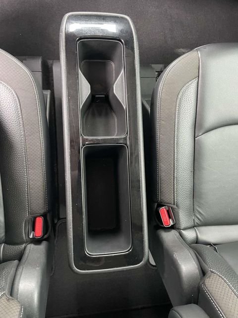 Used 2022 Scarlet Nissan SL image 13