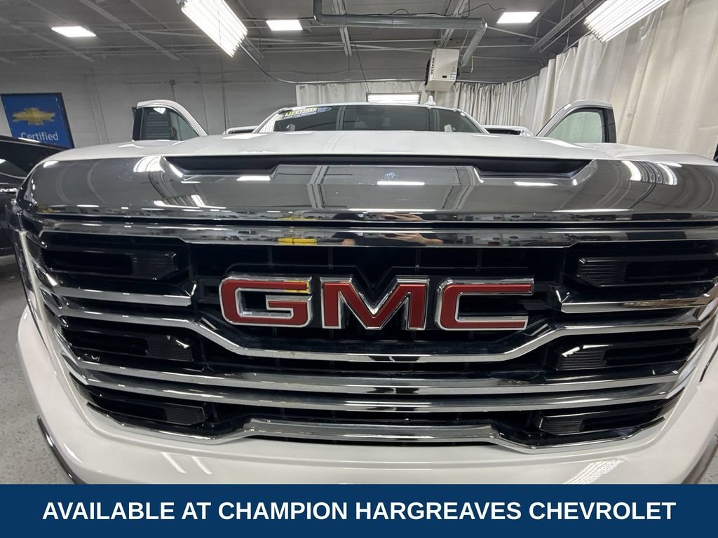 2025 GMC Sierra 1500 SLT - Photo 39