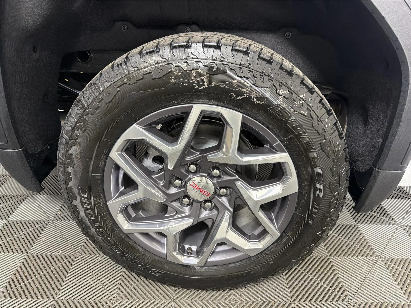 New 2026 Summit White GMC SLT image 15