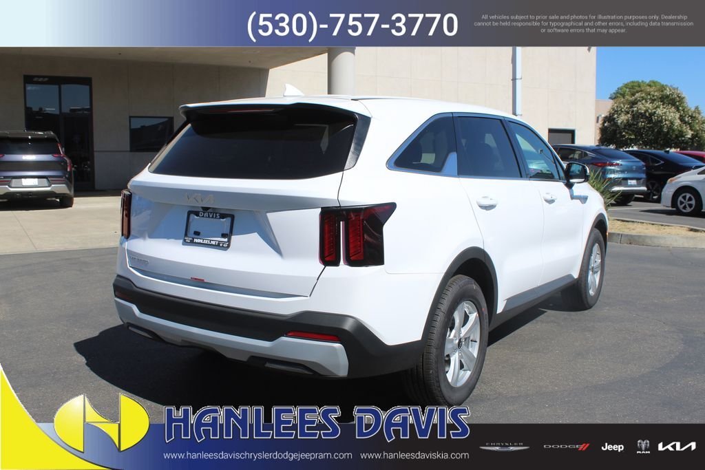 New 2026 Glacial White Pearl Kia LX image 7