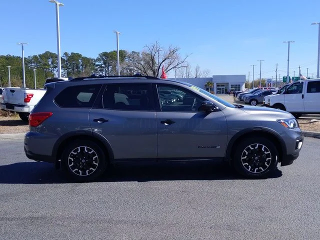 Used 2019 Gray Nissan SV image 2