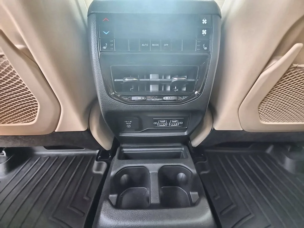 2025 Jeep Grand Cherokee L Limited - Photo 22