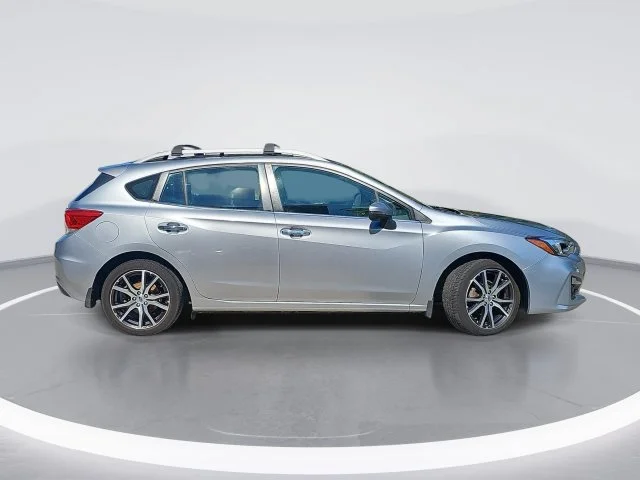 Used 2017 Silver Subaru 2.0i Limited image 2