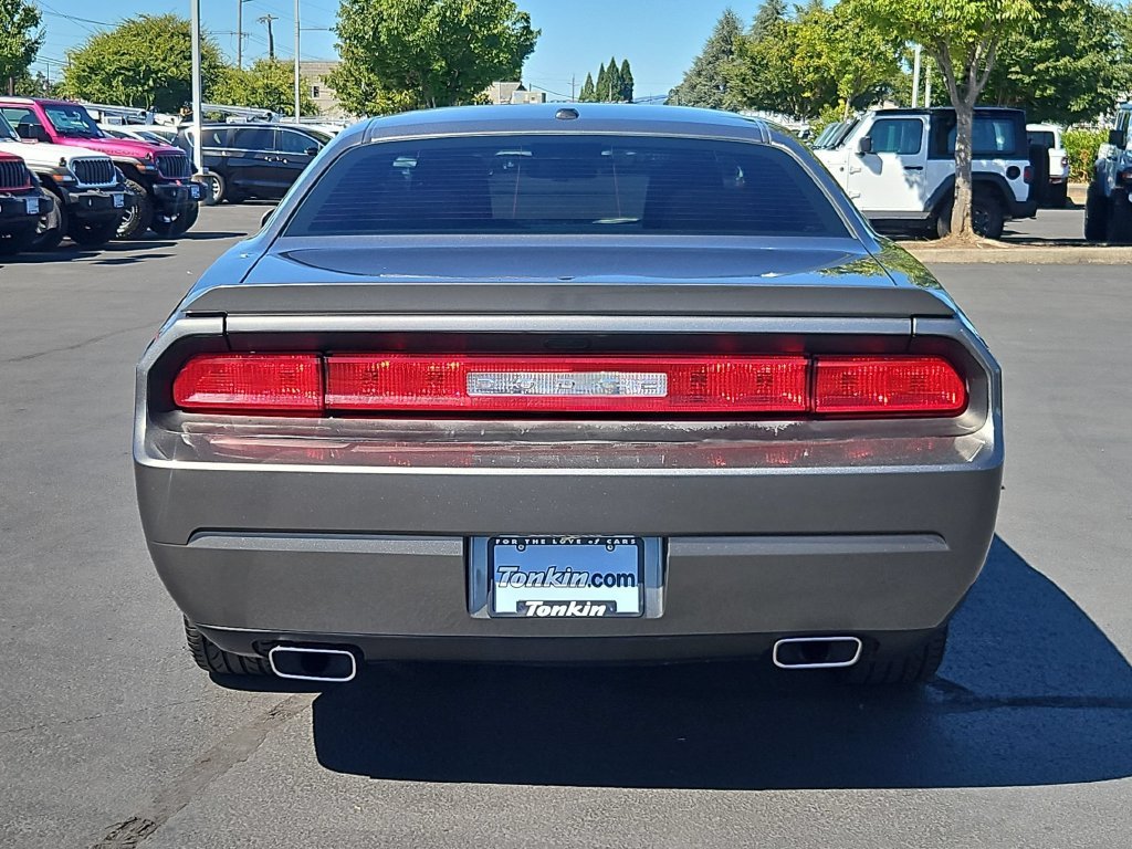 Used 2011 Gray Dodge R/T image 5